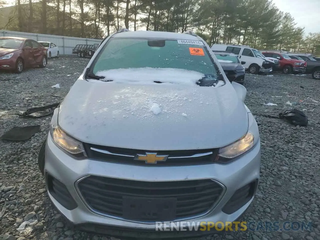 5 Фотография поврежденного автомобиля KL7CJLSB3KB719631 CHEVROLET TRAX 2019