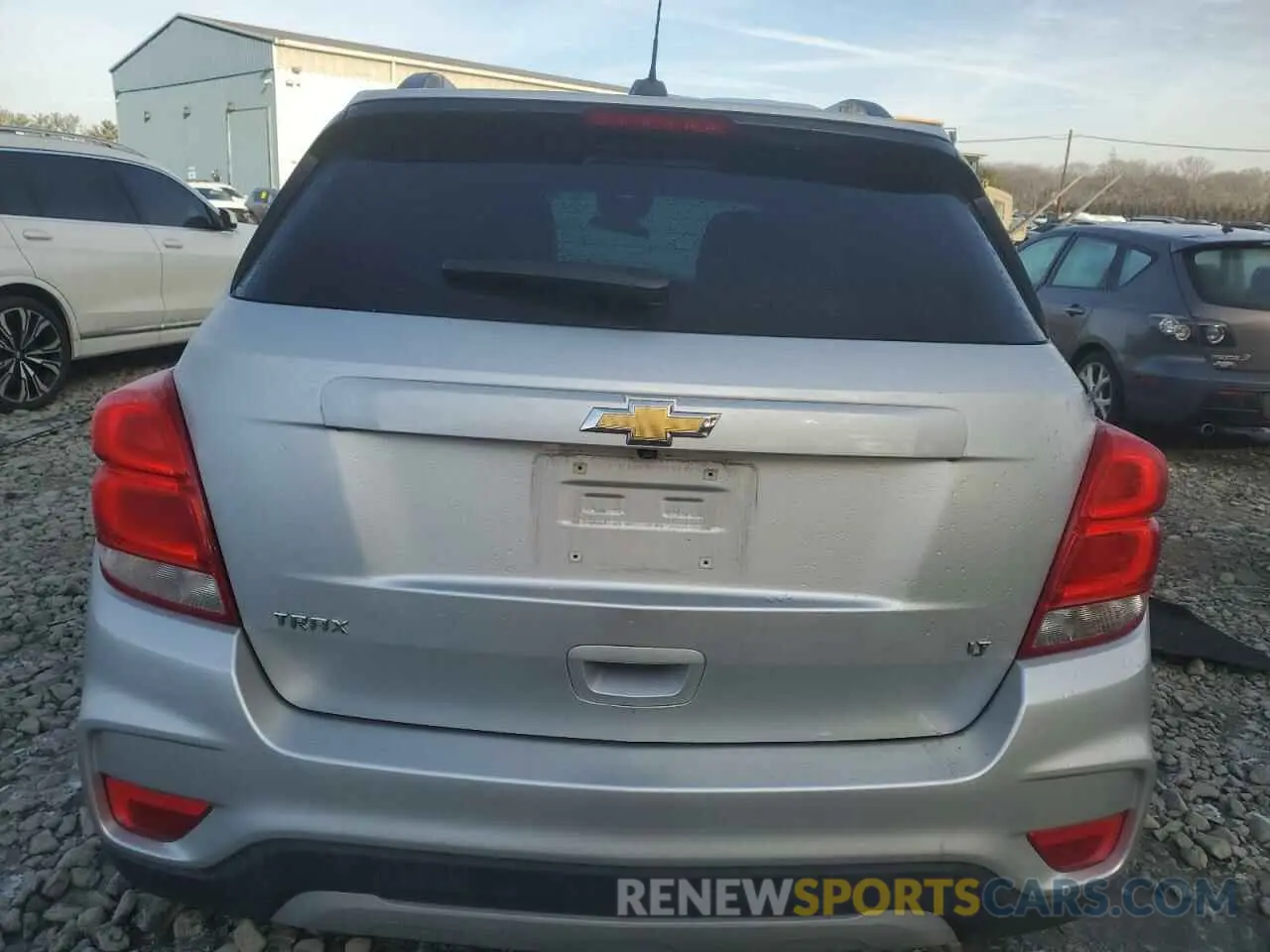 6 Фотография поврежденного автомобиля KL7CJLSB3KB719631 CHEVROLET TRAX 2019