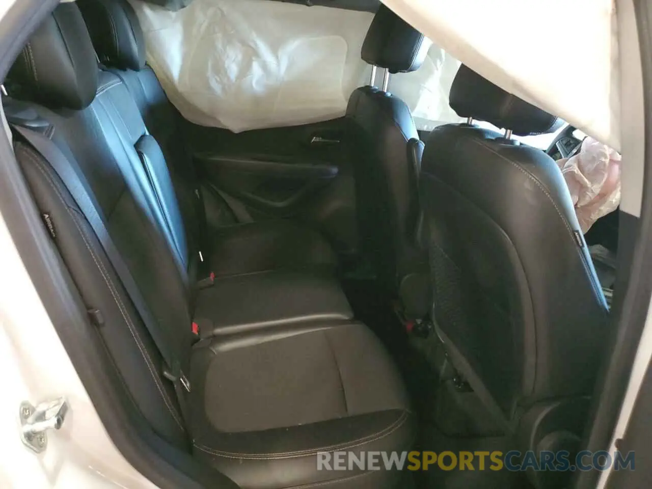 11 Фотография поврежденного автомобиля KL7CJLSB4KB711585 CHEVROLET TRAX 2019
