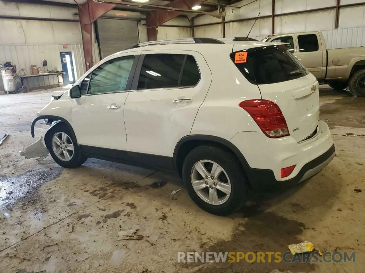 2 Фотография поврежденного автомобиля KL7CJLSB4KB711585 CHEVROLET TRAX 2019