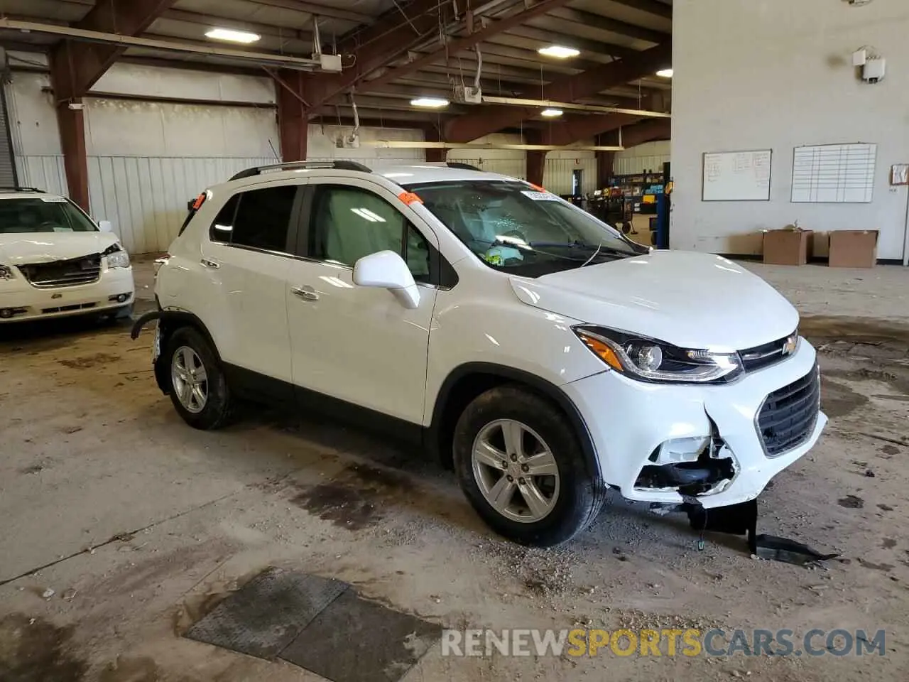 4 Фотография поврежденного автомобиля KL7CJLSB4KB711585 CHEVROLET TRAX 2019