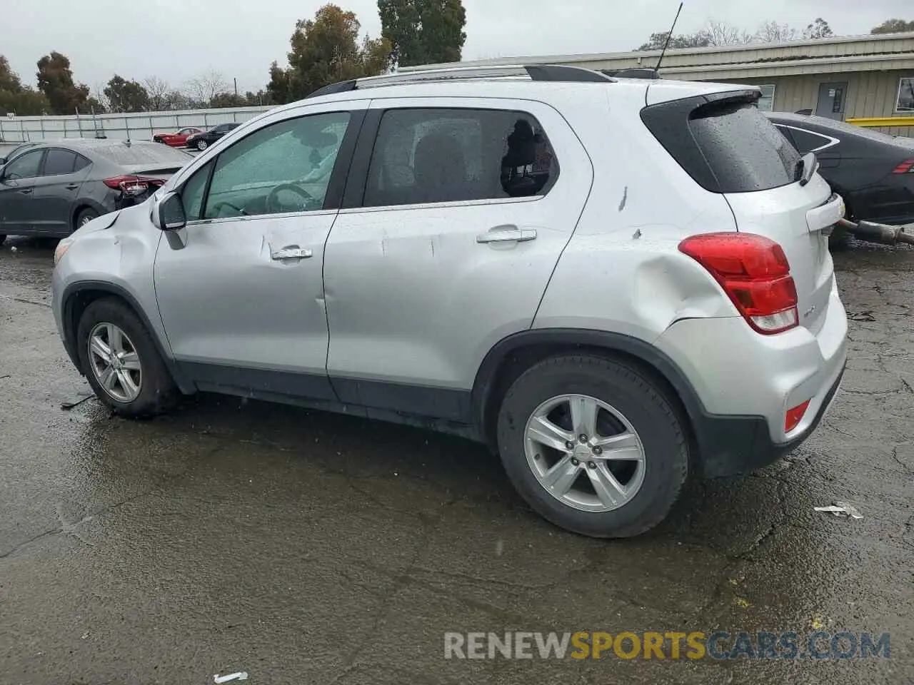 2 Photograph of a damaged car KL7CJLSB4KB757997 CHEVROLET TRAX 2019