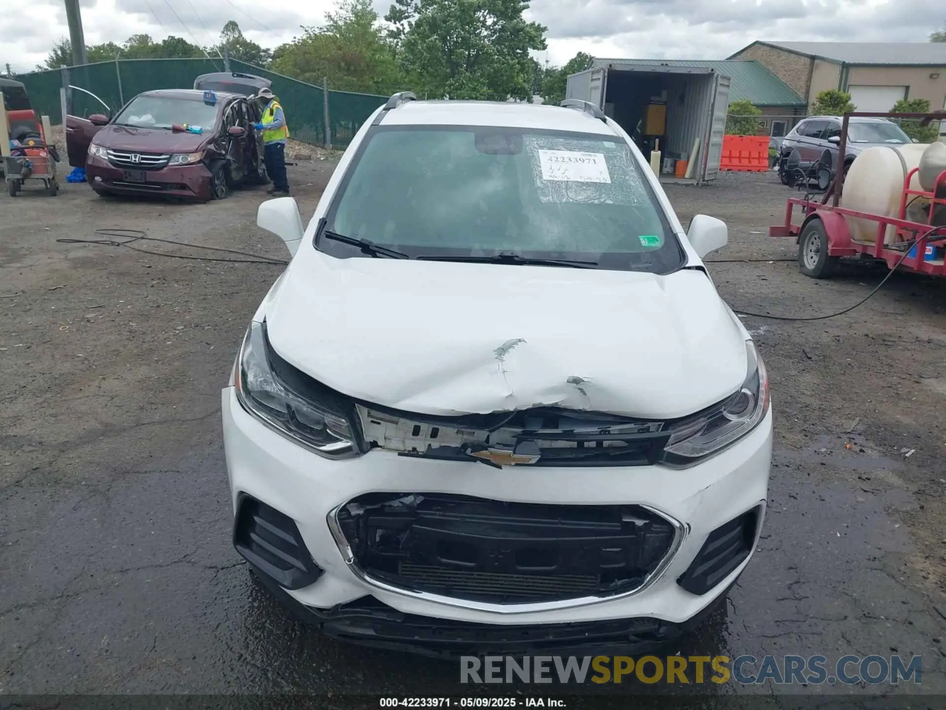 13 Photograph of a damaged car KL7CJLSB4KB828096 CHEVROLET TRAX 2019