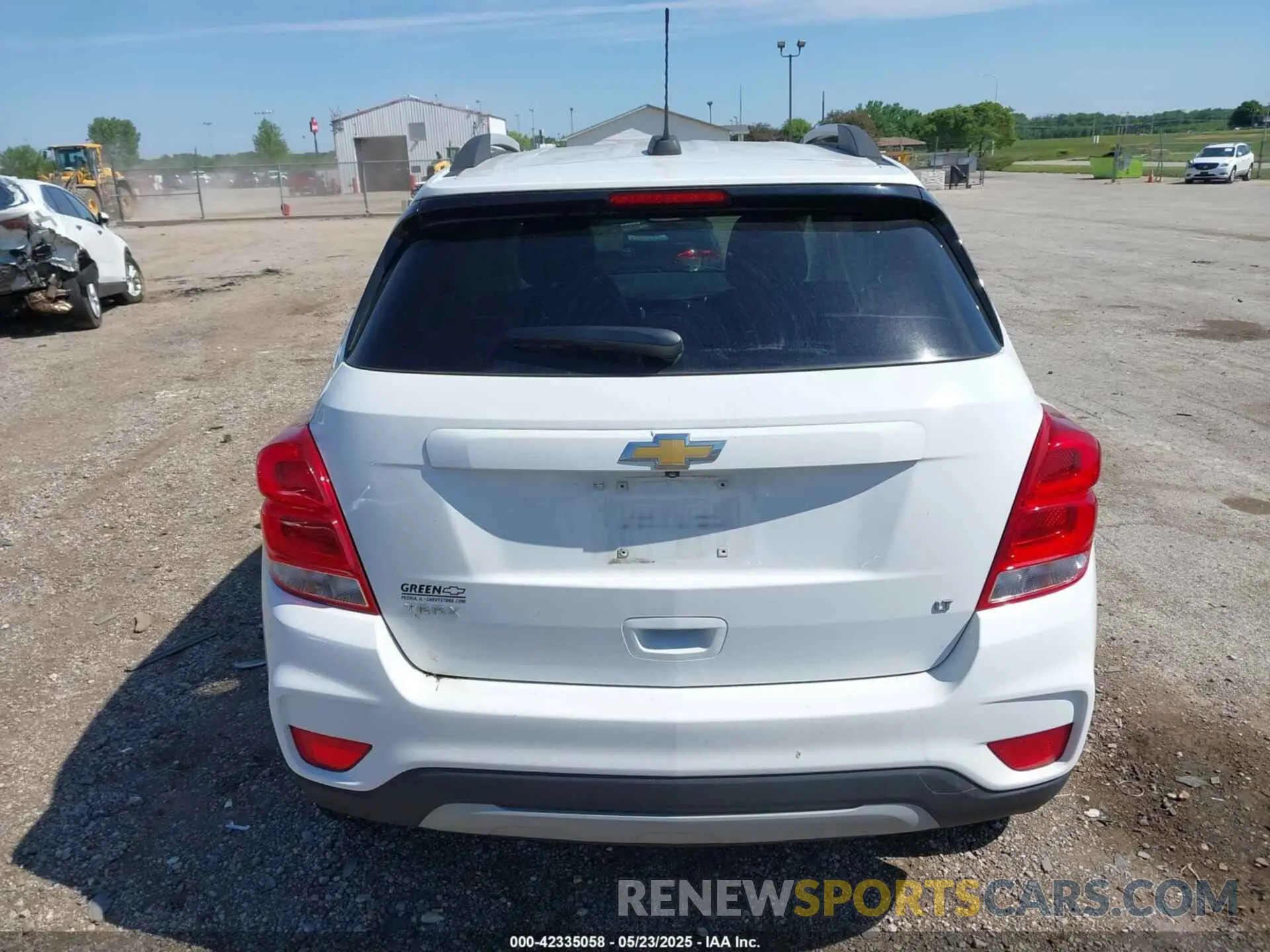 16 Фотография поврежденного автомобиля KL7CJLSB5KB771603 CHEVROLET TRAX 2019