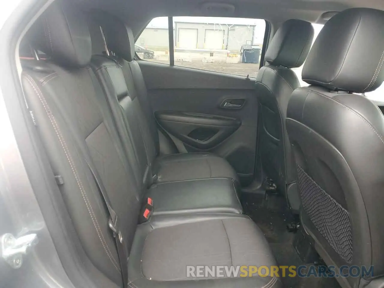 11 Photograph of a damaged car KL7CJLSB5KB919166 CHEVROLET TRAX 2019