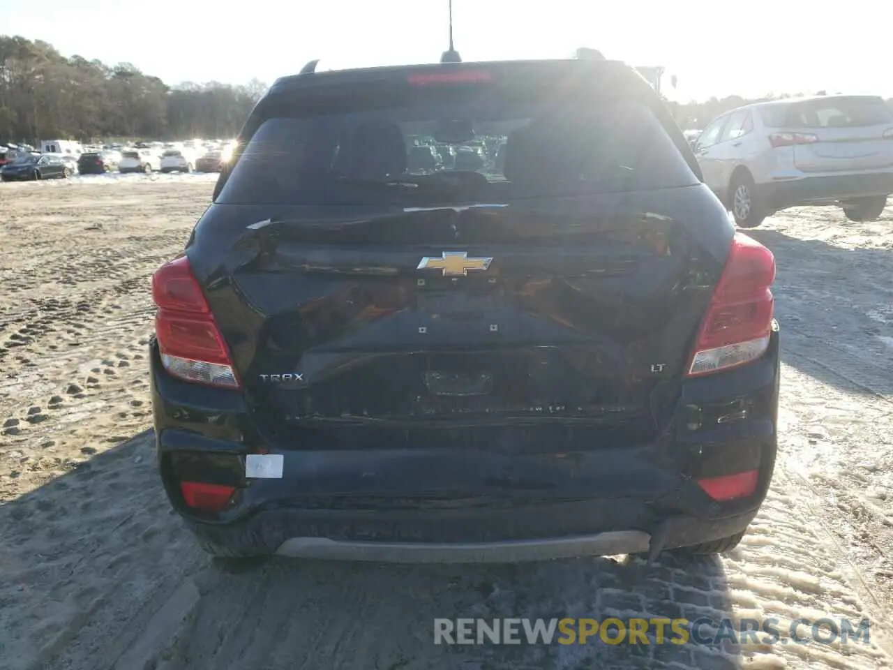 6 Фотография поврежденного автомобиля KL7CJLSB5KB932452 CHEVROLET TRAX 2019