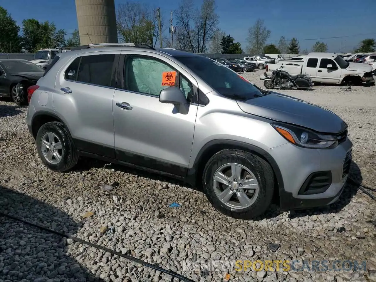 4 Photograph of a damaged car KL7CJLSB6KB780262 CHEVROLET TRAX 2019