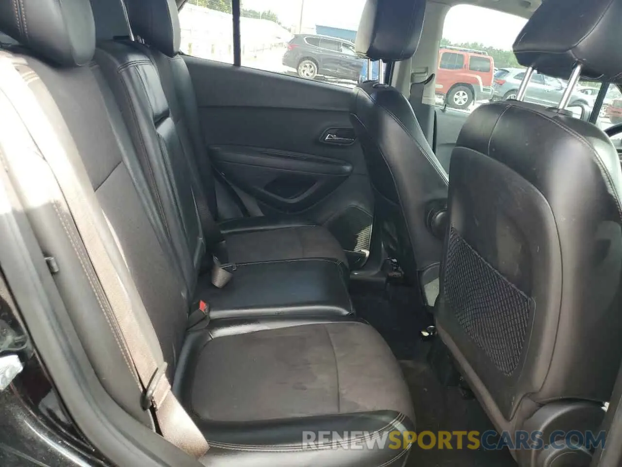 11 Photograph of a damaged car KL7CJLSB6KB947770 CHEVROLET TRAX 2019