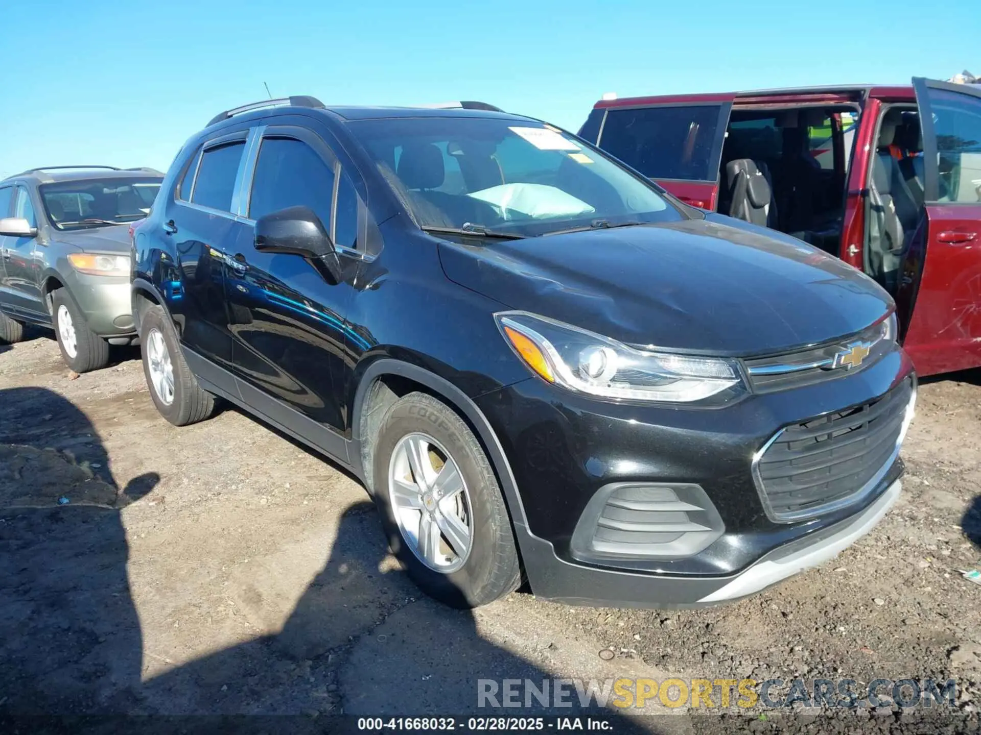 1 Photograph of a damaged car KL7CJLSB7KB825323 CHEVROLET TRAX 2019