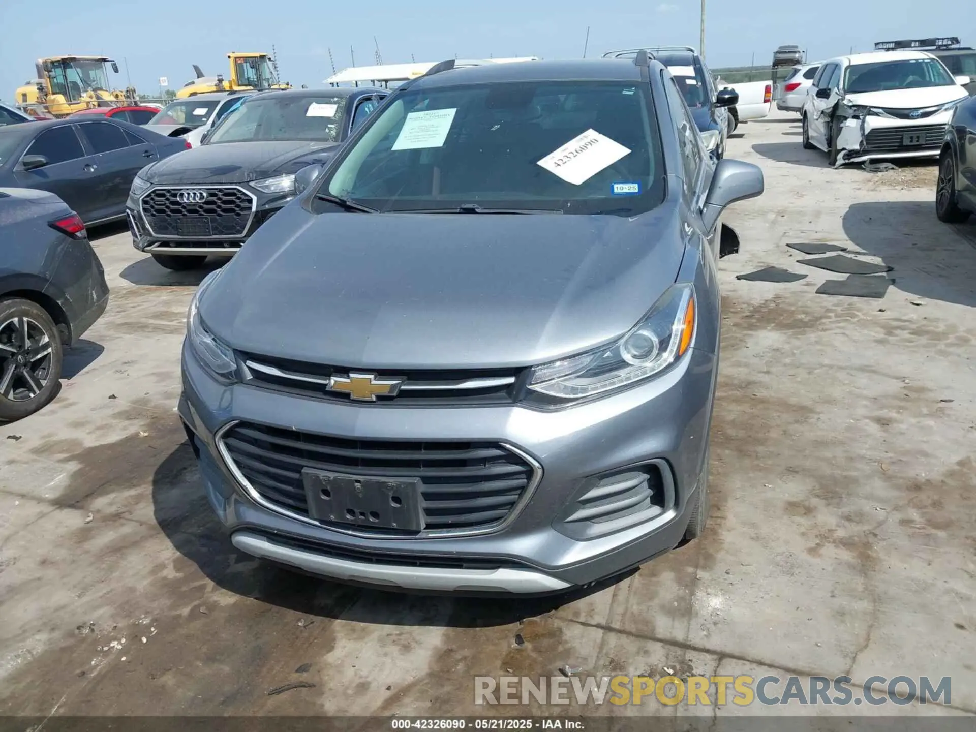 12 Фотография поврежденного автомобиля KL7CJLSB7KB928239 CHEVROLET TRAX 2019
