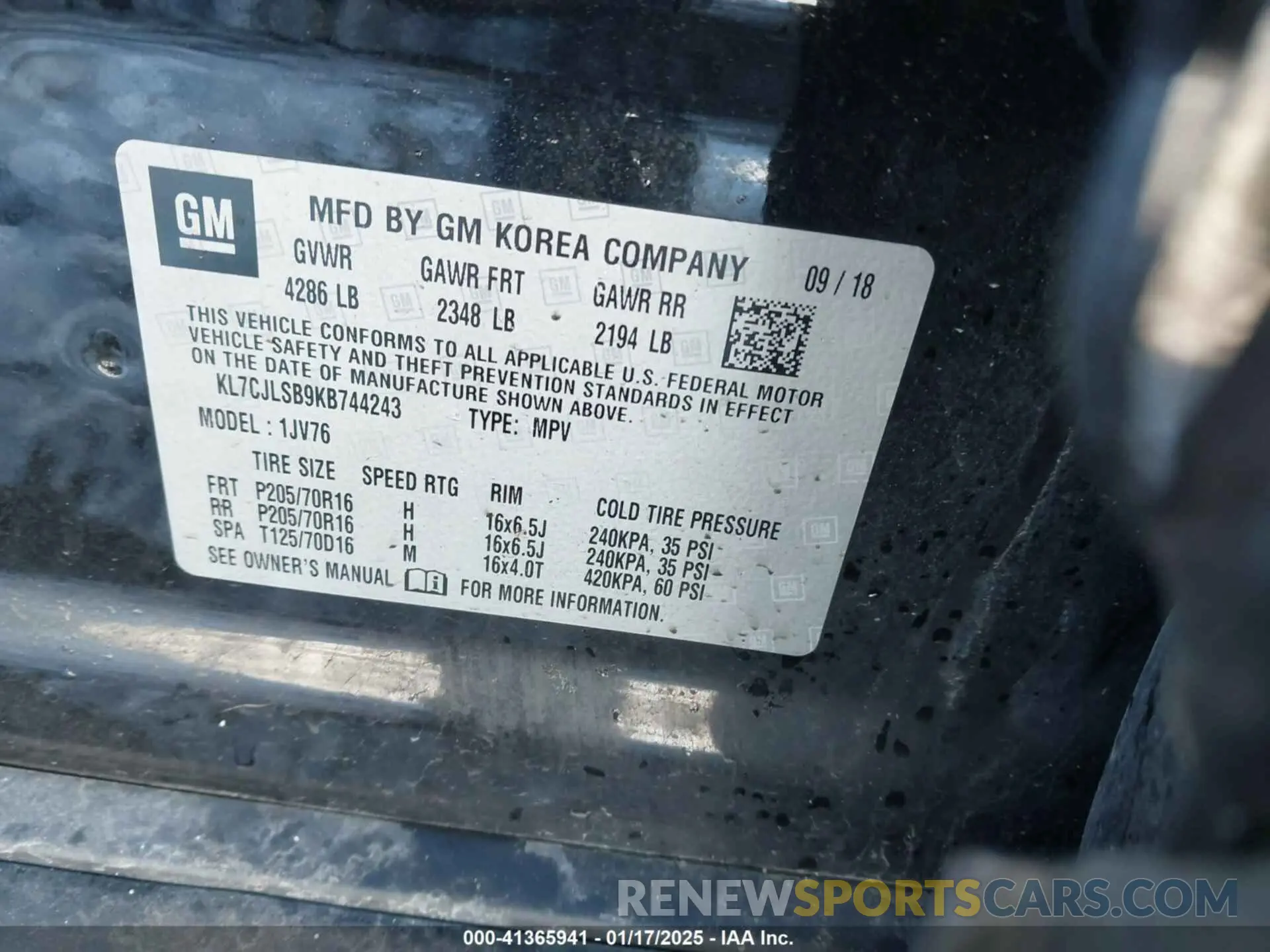 9 Photograph of a damaged car KL7CJLSB9KB744243 CHEVROLET TRAX 2019