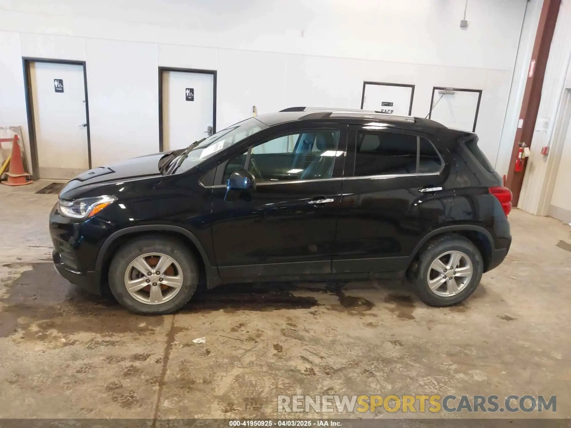 14 Фотография поврежденного автомобиля KL7CJLSB9KB908171 CHEVROLET TRAX 2019