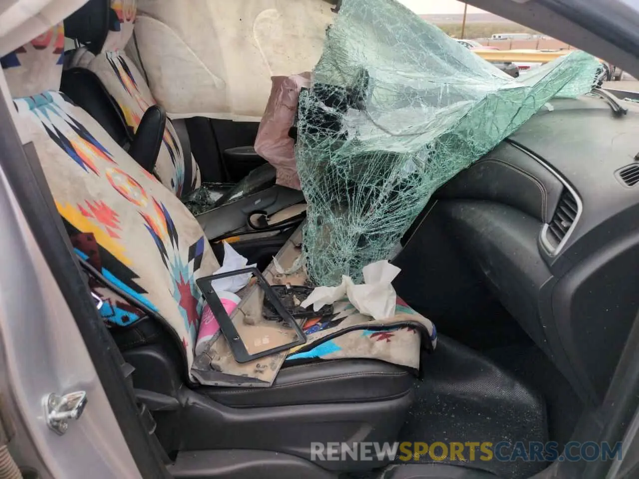 7 Photograph of a damaged car KL7CJLSBXKB869932 CHEVROLET TRAX 2019