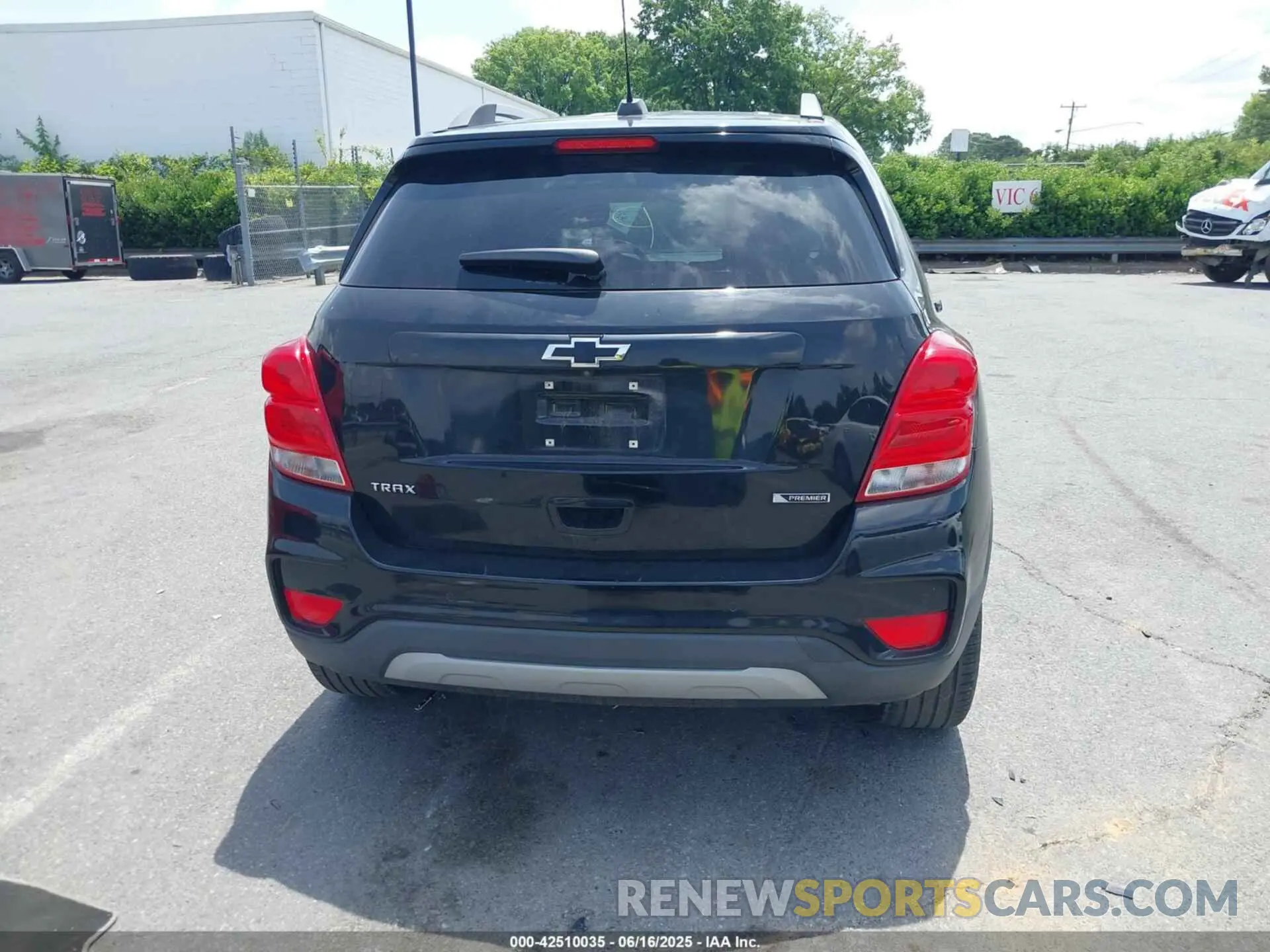16 Photograph of a damaged car KL7CJMSB9KB815608 CHEVROLET TRAX 2019