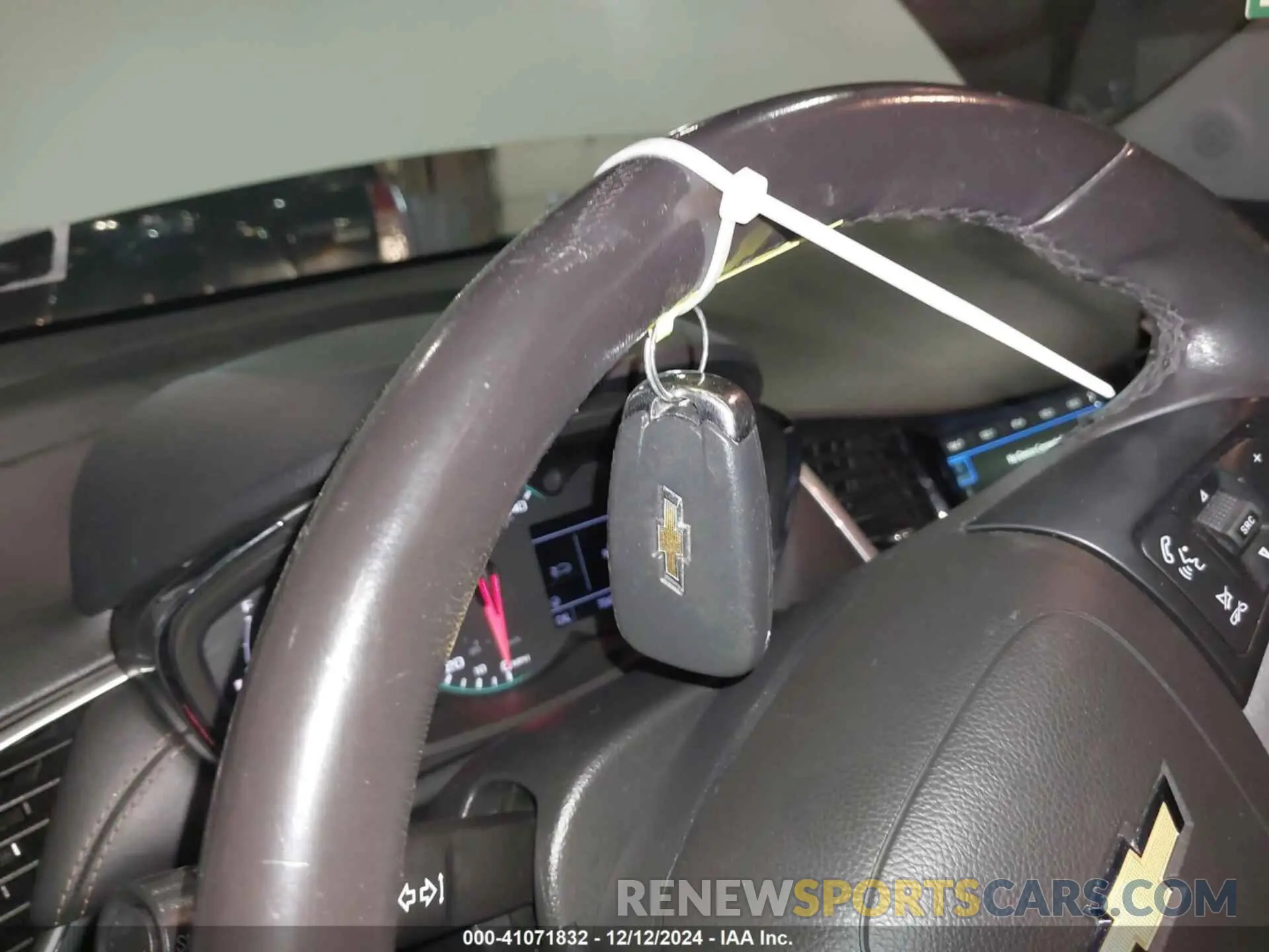 11 Фотография поврежденного автомобиля KL7CJPSB0KB895057 CHEVROLET TRAX 2019