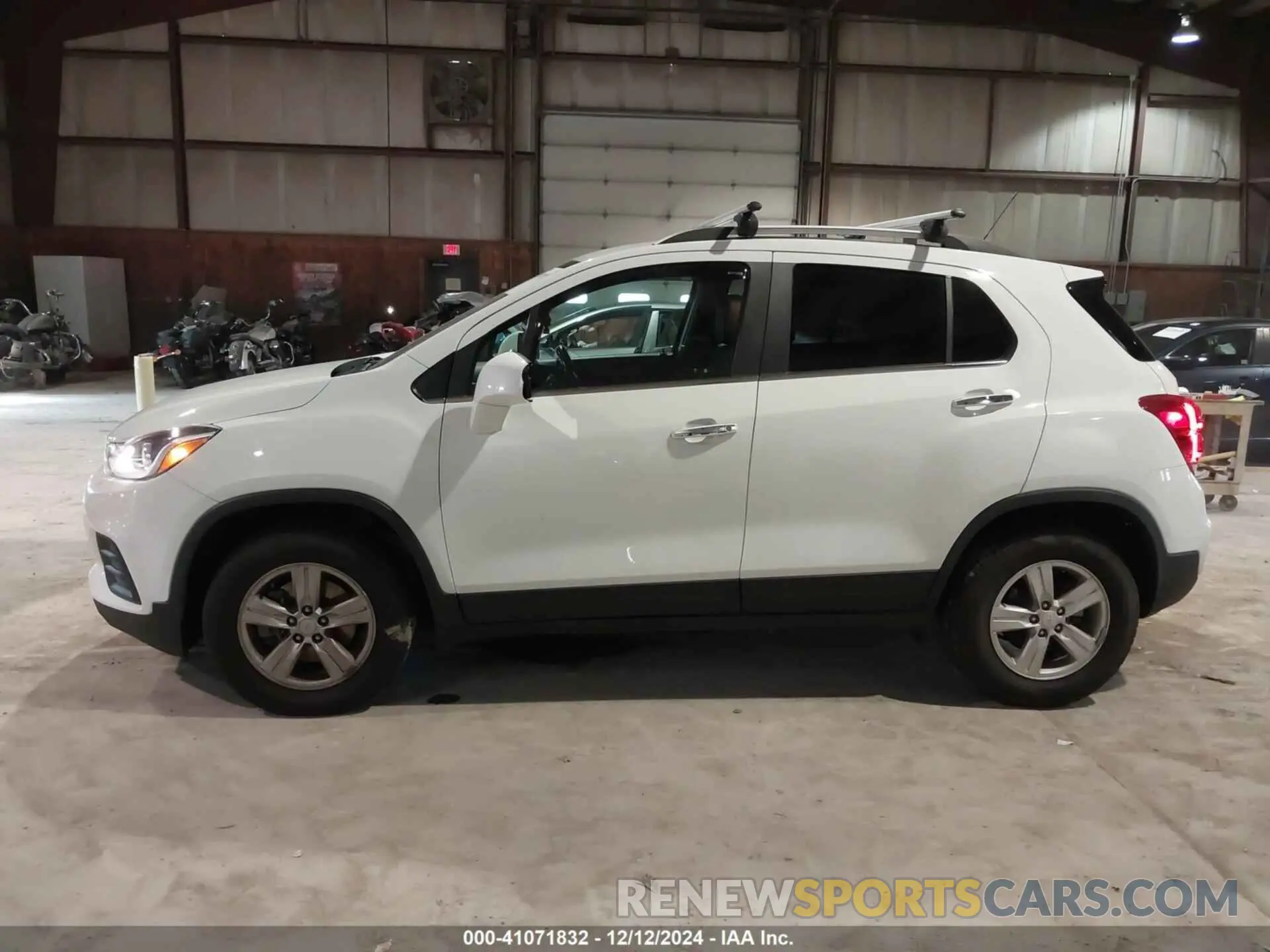 15 Фотография поврежденного автомобиля KL7CJPSB0KB895057 CHEVROLET TRAX 2019