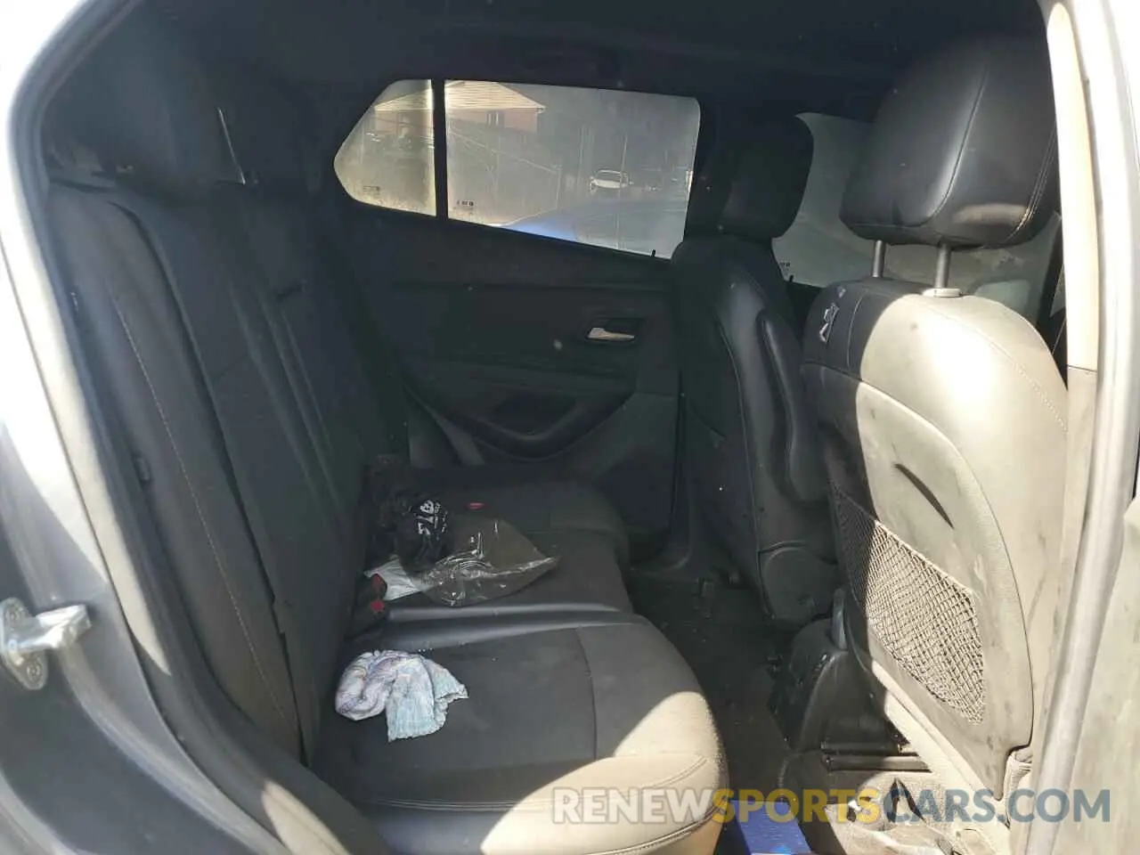 11 Фотография поврежденного автомобиля KL7CJPSB0KB896368 CHEVROLET TRAX 2019