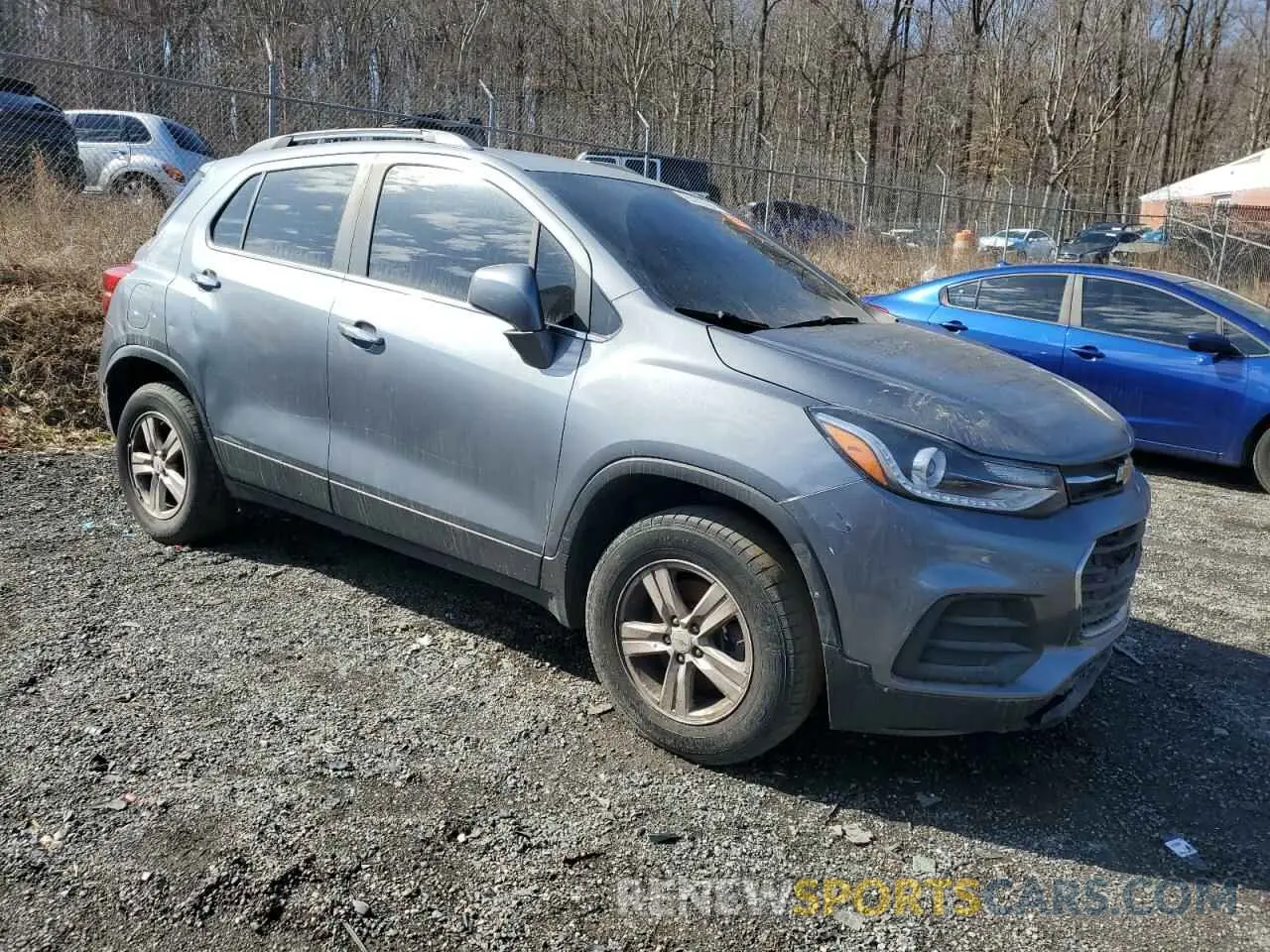 4 Фотография поврежденного автомобиля KL7CJPSB0KB896368 CHEVROLET TRAX 2019