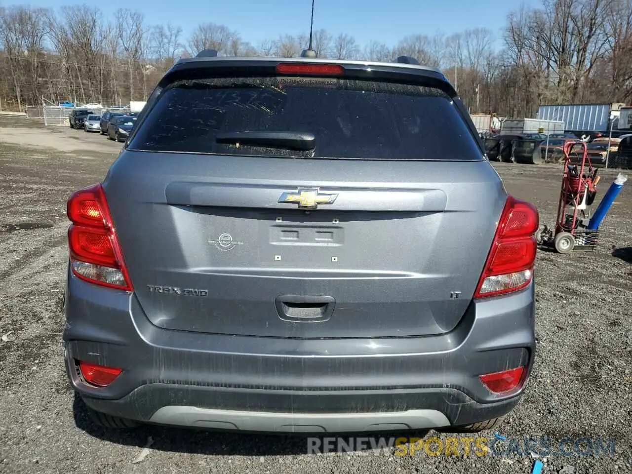 6 Фотография поврежденного автомобиля KL7CJPSB0KB896368 CHEVROLET TRAX 2019