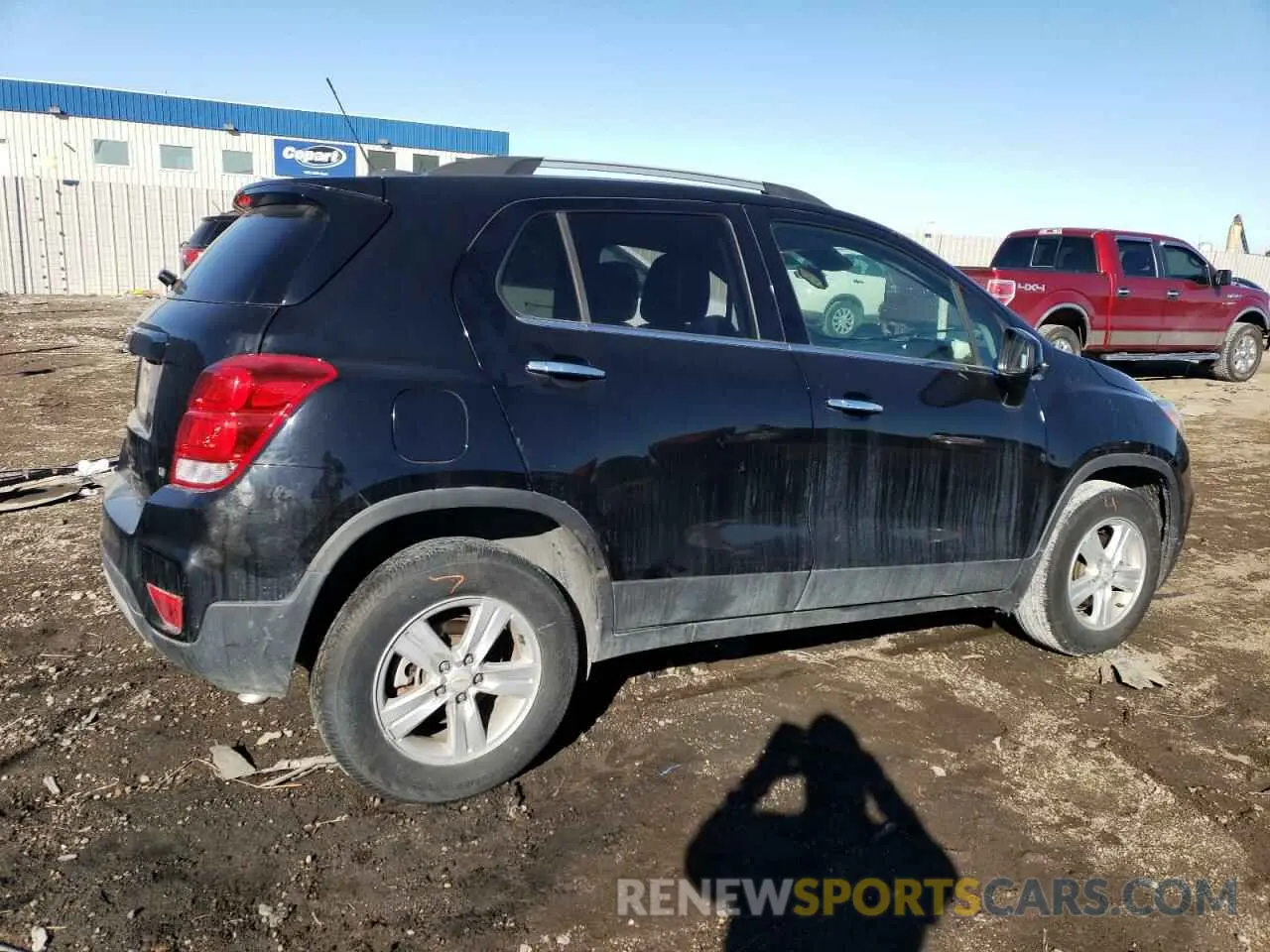 3 Фотография поврежденного автомобиля KL7CJPSB0KB898394 CHEVROLET TRAX 2019
