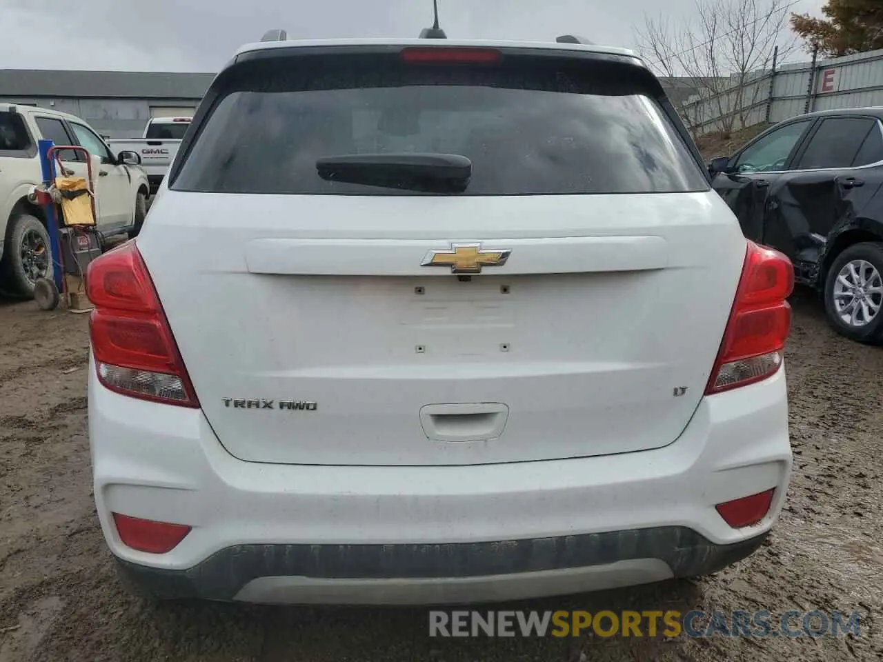 6 Photograph of a damaged car KL7CJPSB0KB945584 CHEVROLET TRAX 2019