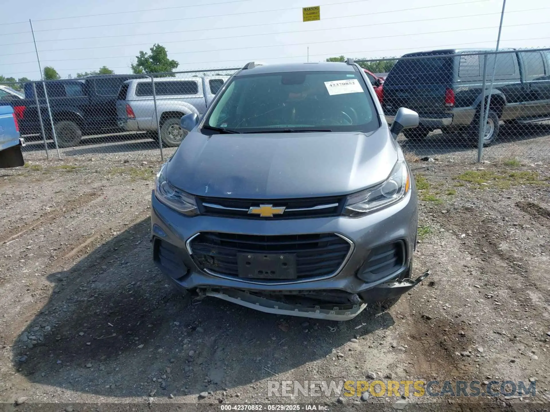 12 Фотография поврежденного автомобиля KL7CJPSB1KB744101 CHEVROLET TRAX 2019