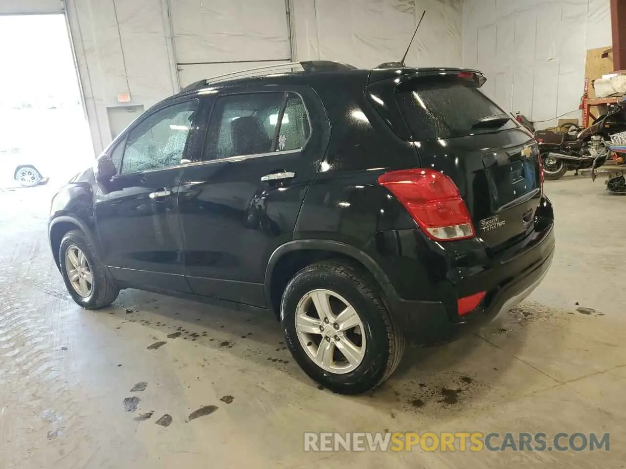 2 Photograph of a damaged car KL7CJPSB2KB748416 CHEVROLET TRAX 2019