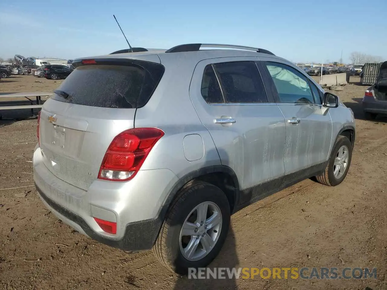3 Фотография поврежденного автомобиля KL7CJPSB5KB861177 CHEVROLET TRAX 2019