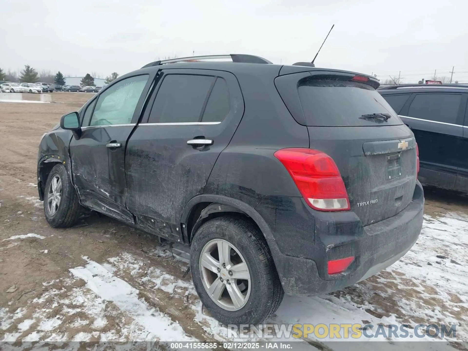 3 Фотография поврежденного автомобиля KL7CJPSB6KB873807 CHEVROLET TRAX 2019