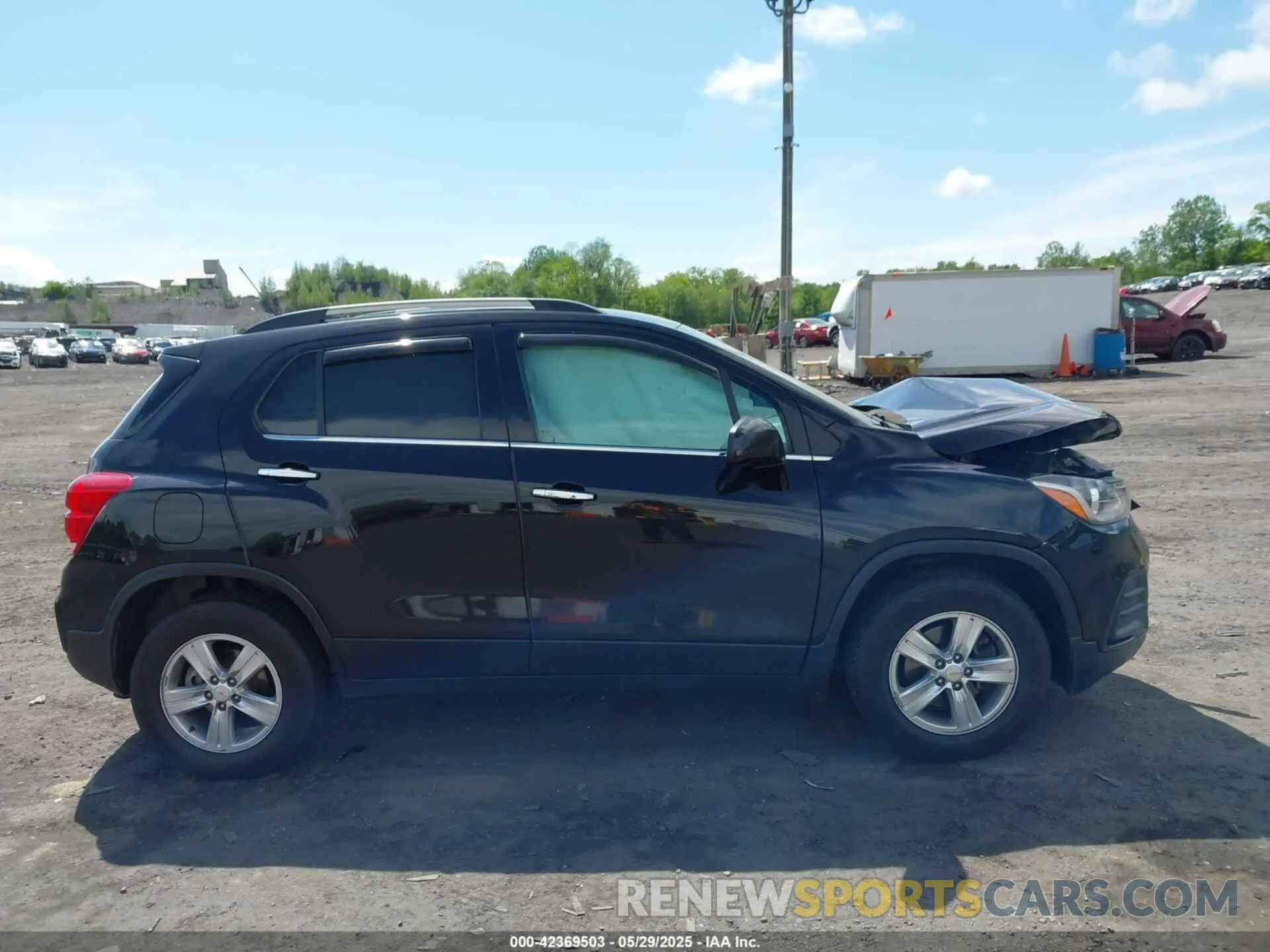 13 Photograph of a damaged car KL7CJPSB7KB732437 CHEVROLET TRAX 2019