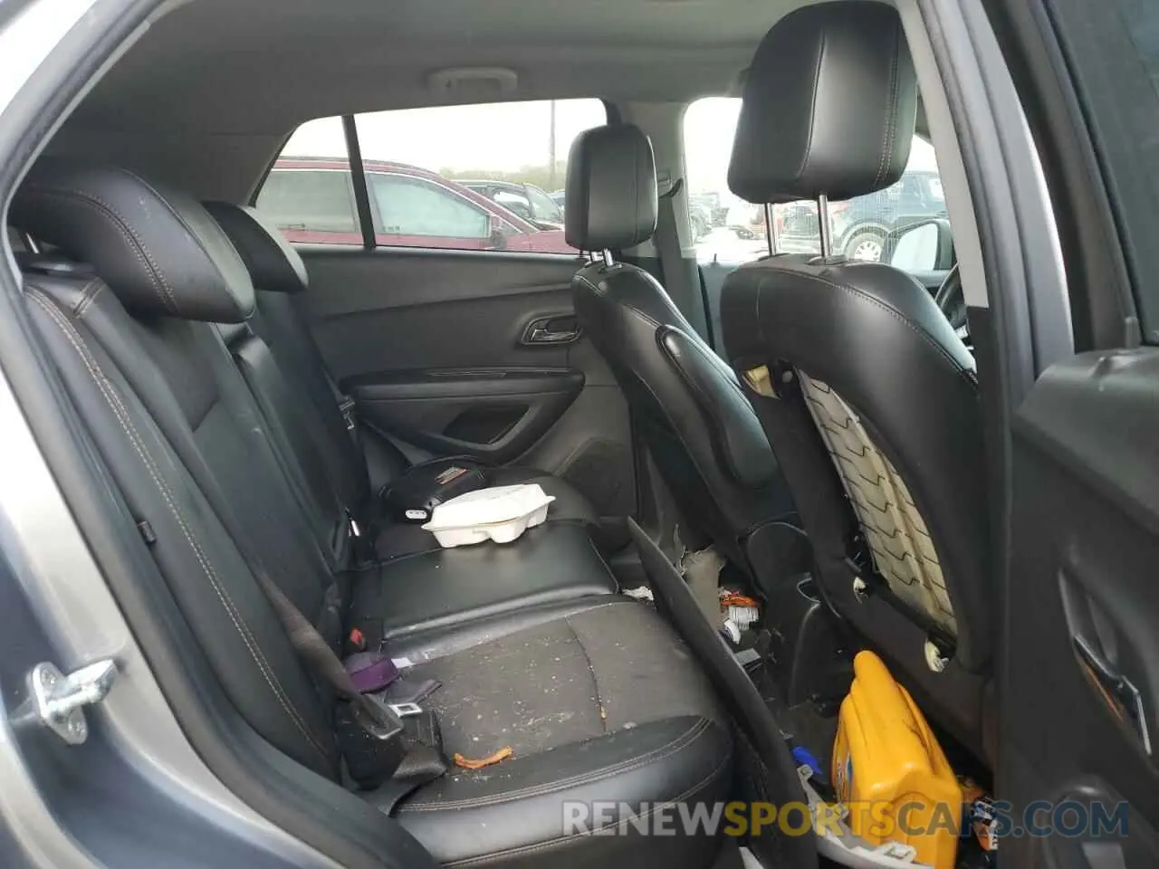 11 Фотография поврежденного автомобиля KL7CJPSB7KB880071 CHEVROLET TRAX 2019