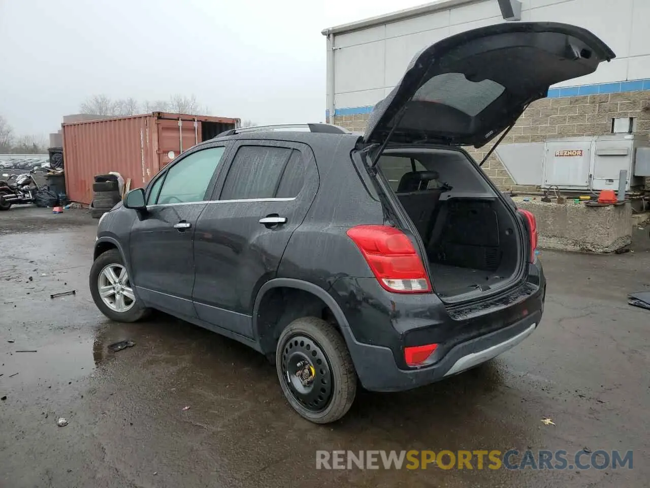 2 Photograph of a damaged car KL7CJPSB7KB901761 CHEVROLET TRAX 2019