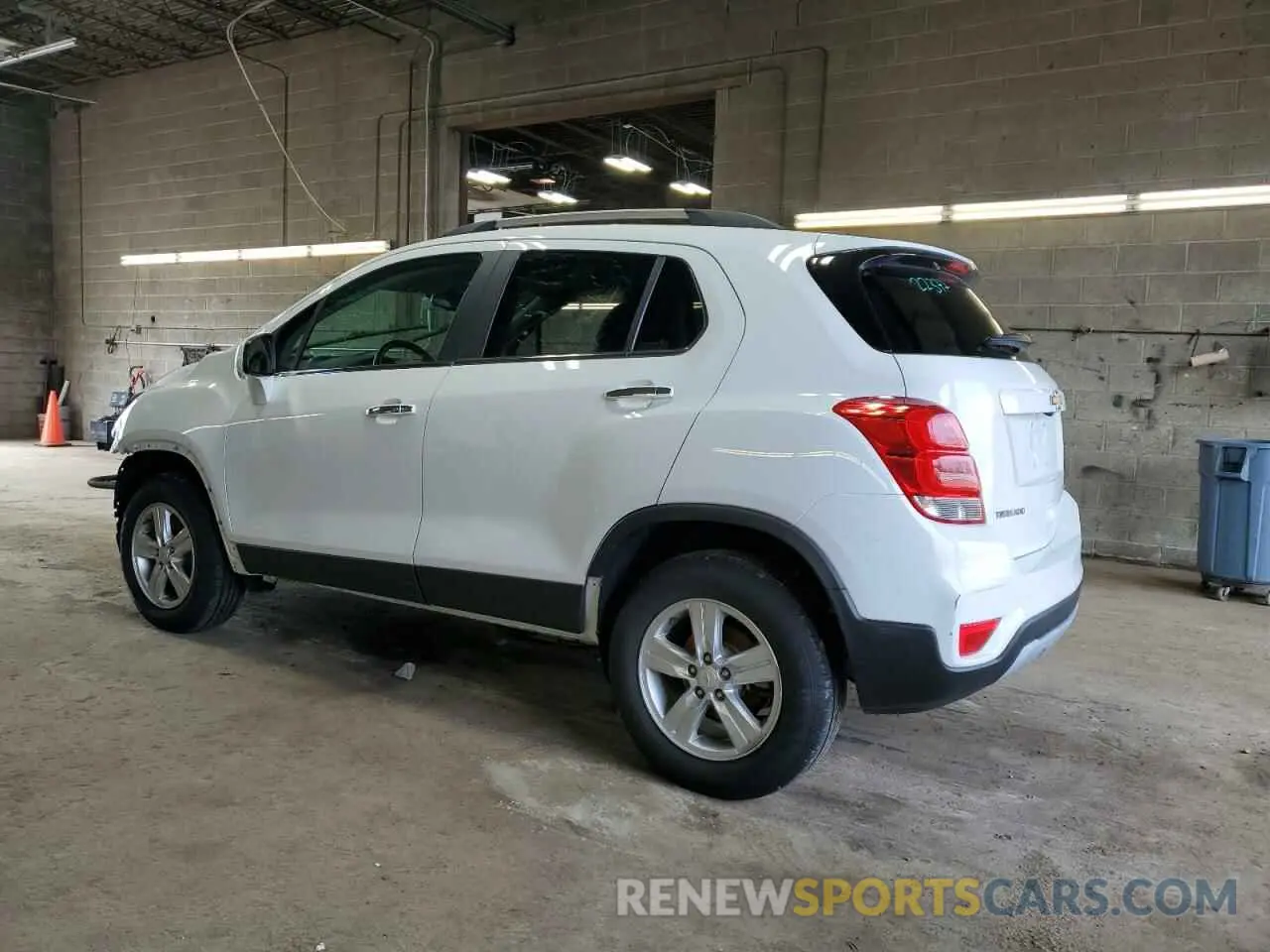 2 Photograph of a damaged car KL7CJPSB7KB904675 CHEVROLET TRAX 2019