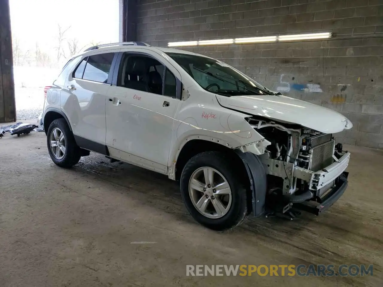 4 Photograph of a damaged car KL7CJPSB7KB904675 CHEVROLET TRAX 2019