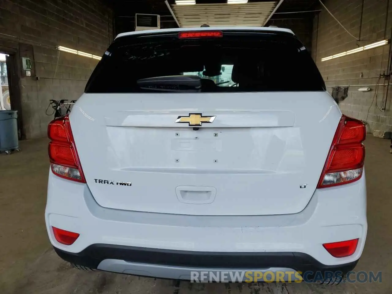 6 Photograph of a damaged car KL7CJPSB7KB904675 CHEVROLET TRAX 2019