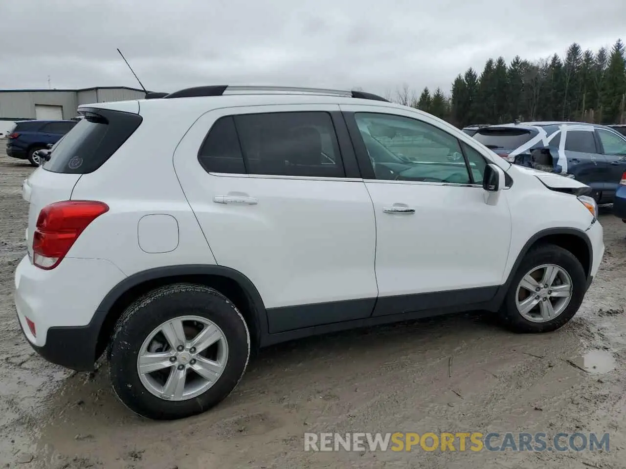 3 Фотография поврежденного автомобиля KL7CJPSB7KB927261 CHEVROLET TRAX 2019