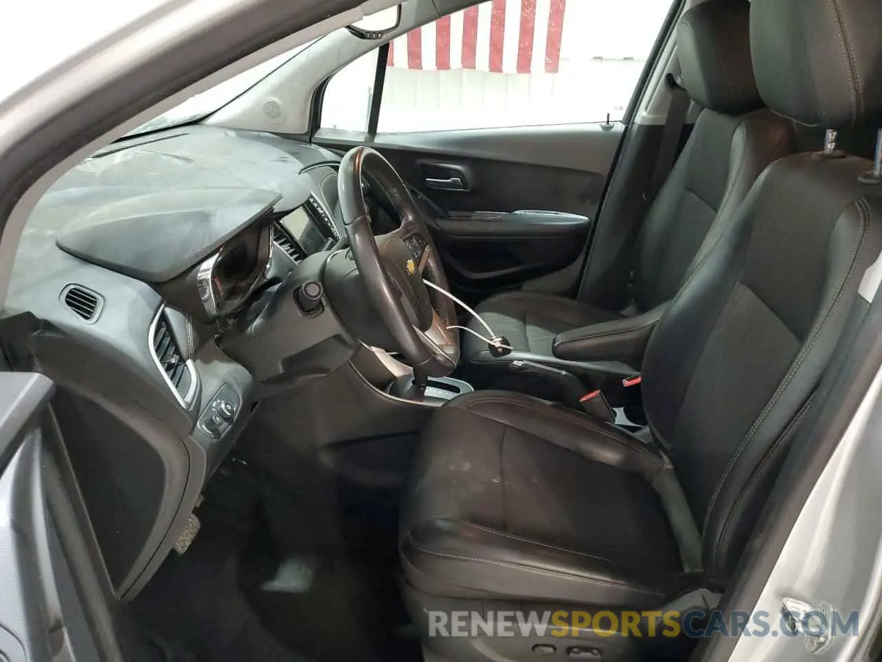 7 Photograph of a damaged car KL7CJPSB8KB932596 CHEVROLET TRAX 2019