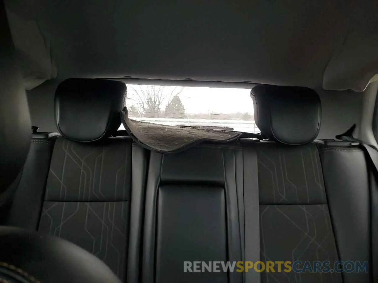 10 Фотография поврежденного автомобиля KL7CJPSB9KB900921 CHEVROLET TRAX 2019