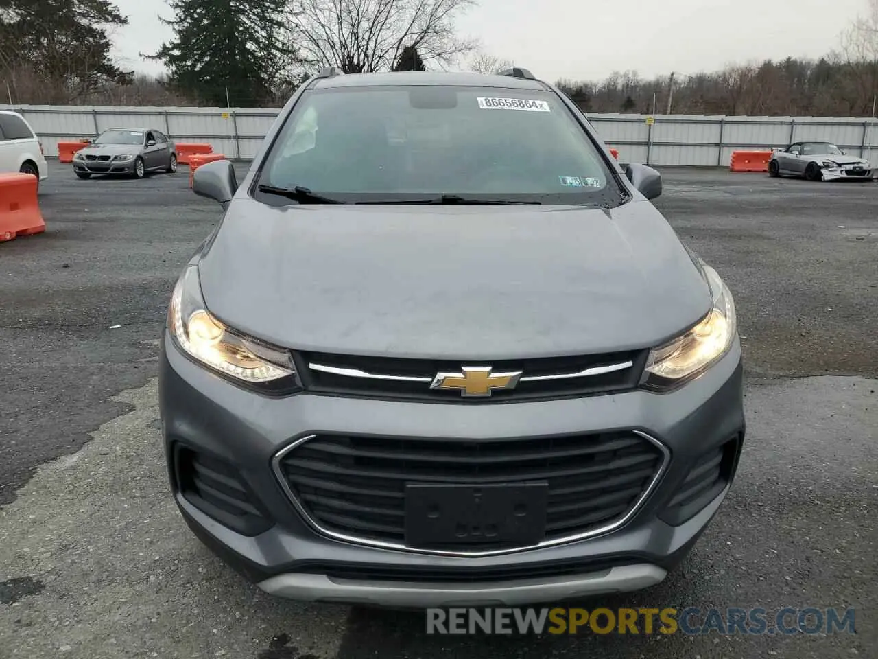 5 Фотография поврежденного автомобиля KL7CJPSB9KB900921 CHEVROLET TRAX 2019