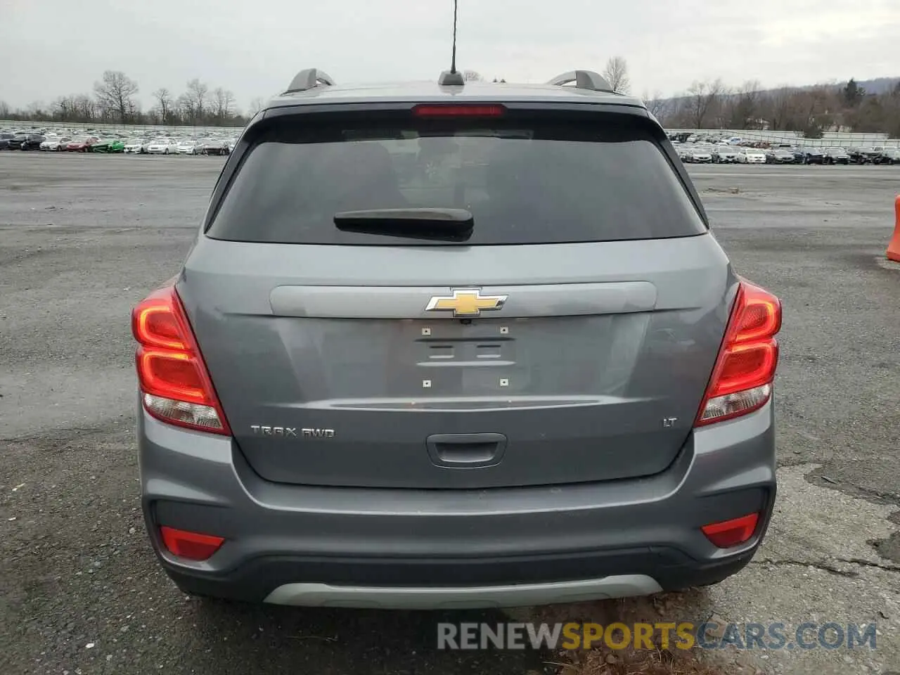 6 Фотография поврежденного автомобиля KL7CJPSB9KB900921 CHEVROLET TRAX 2019