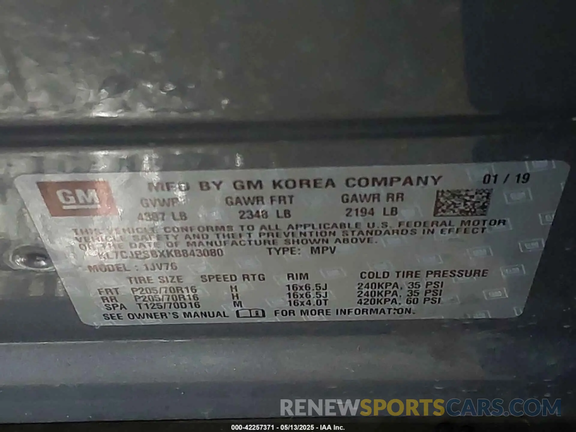 9 Photograph of a damaged car KL7CJPSBXKB843080 CHEVROLET TRAX 2019