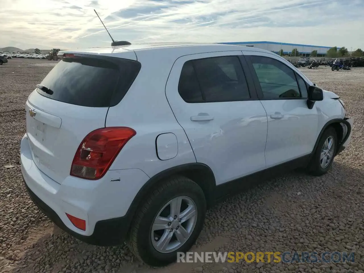 3 Фотография поврежденного автомобиля 3GNCJKSB0LL150483 CHEVROLET TRAX 2020