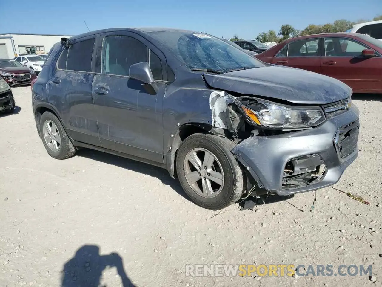 4 Photograph of a damaged car 3GNCJKSB0LL156848 CHEVROLET TRAX 2020