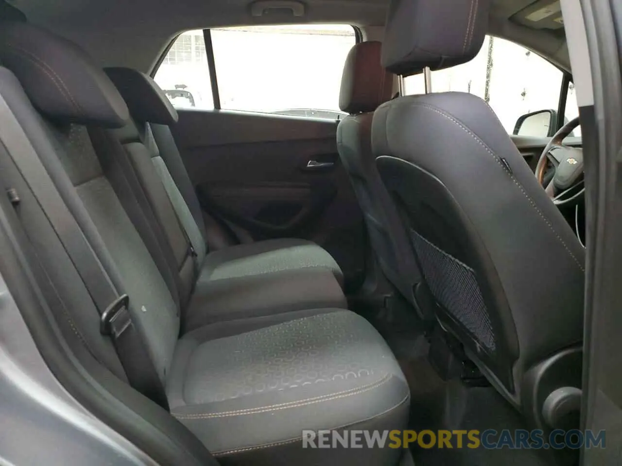11 Фотография поврежденного автомобиля 3GNCJKSB0LL164609 CHEVROLET TRAX 2020