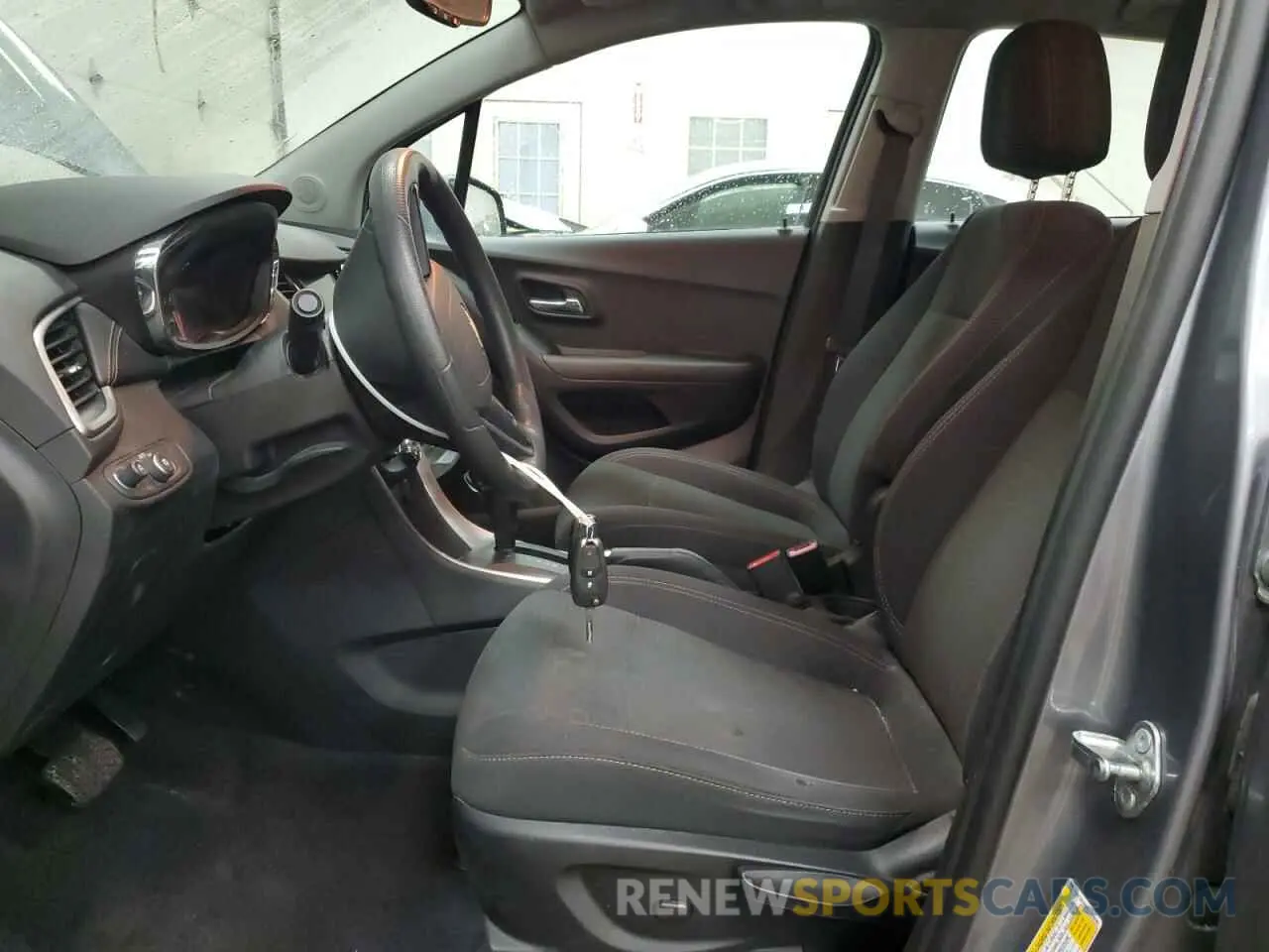 7 Фотография поврежденного автомобиля 3GNCJKSB0LL164609 CHEVROLET TRAX 2020