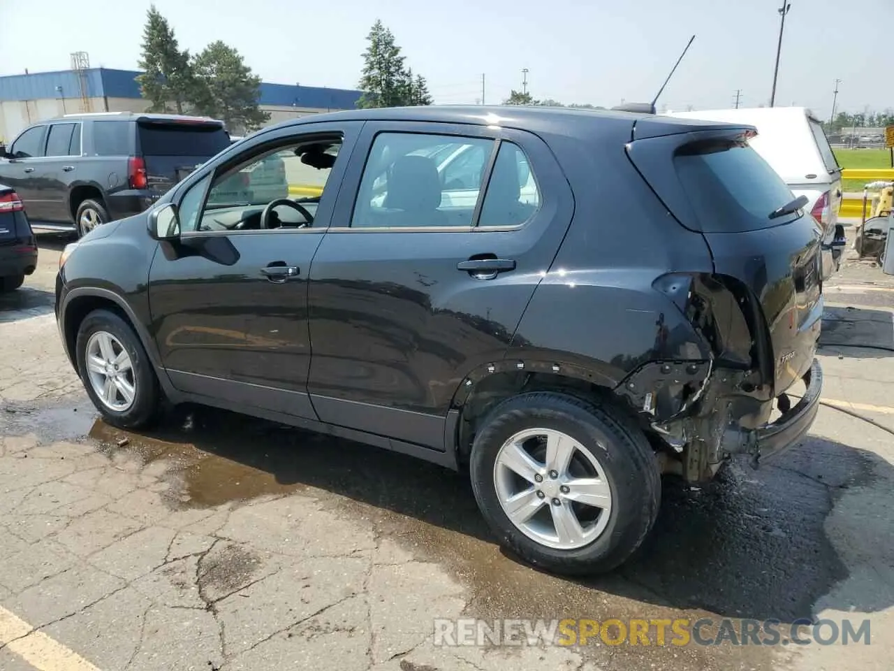 2 Photograph of a damaged car 3GNCJKSB1LL124569 CHEVROLET TRAX 2020