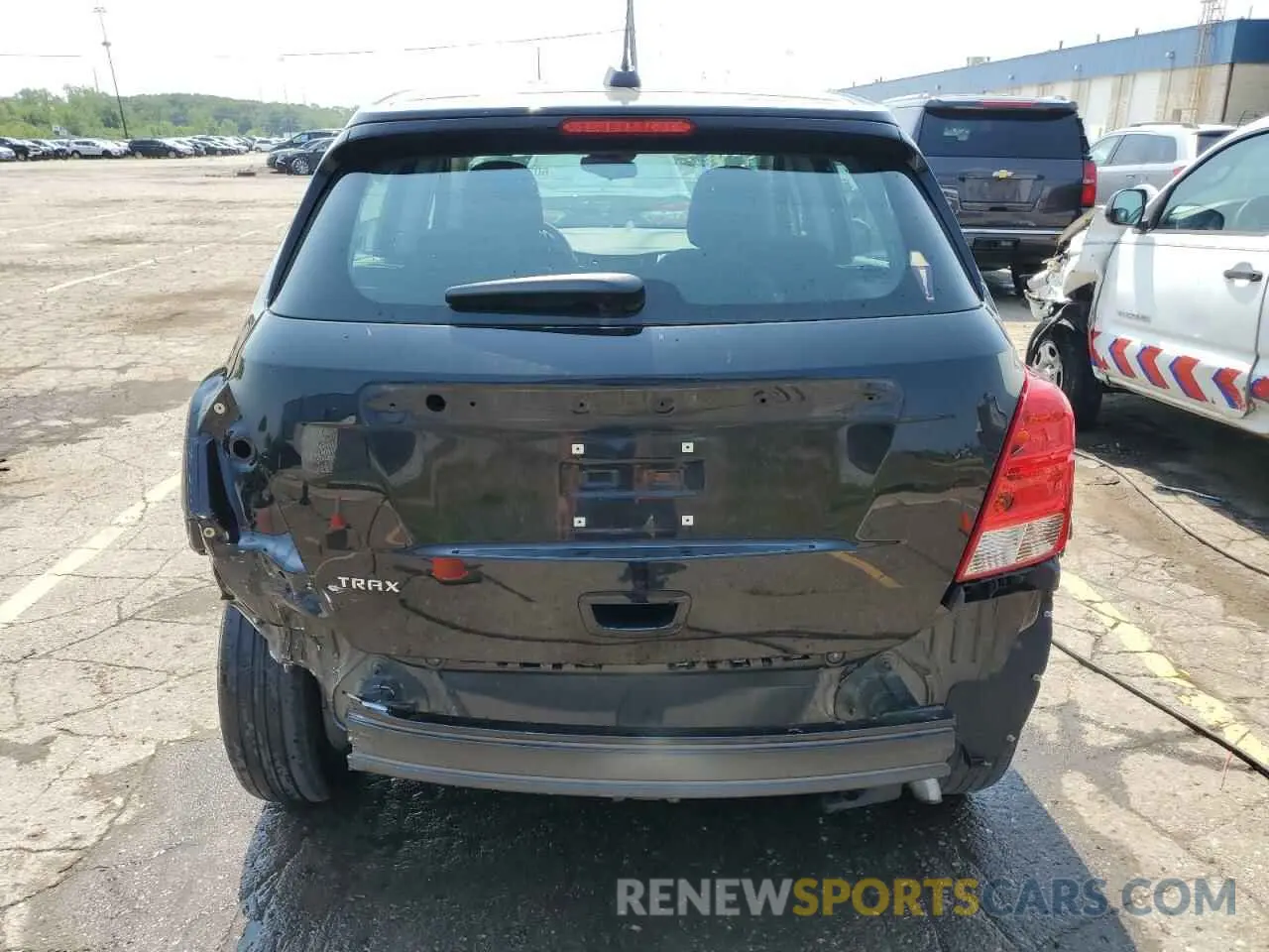 6 Photograph of a damaged car 3GNCJKSB1LL124569 CHEVROLET TRAX 2020