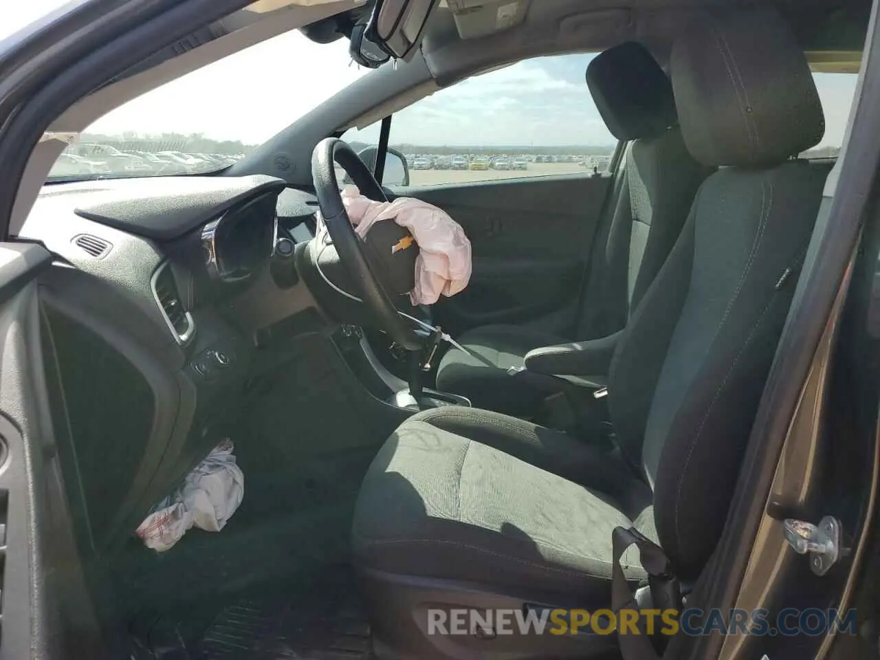 7 Фотография поврежденного автомобиля 3GNCJKSB1LL226826 CHEVROLET TRAX 2020
