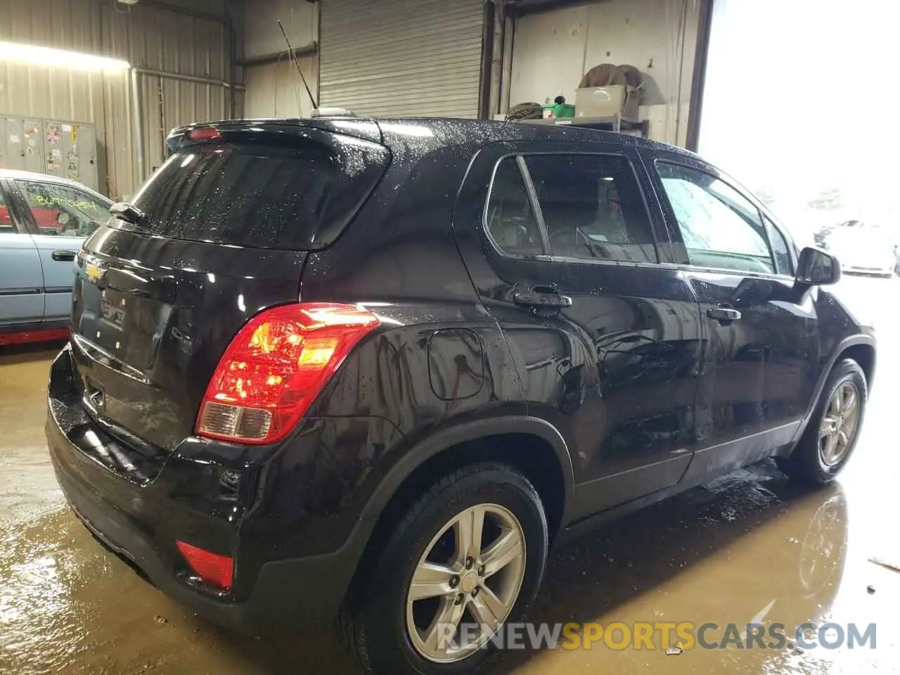 3 Photograph of a damaged car 3GNCJKSB2LL111071 CHEVROLET TRAX 2020