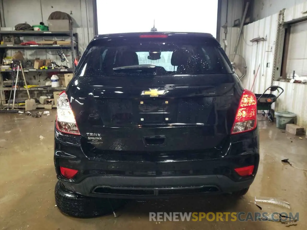 6 Photograph of a damaged car 3GNCJKSB2LL111071 CHEVROLET TRAX 2020